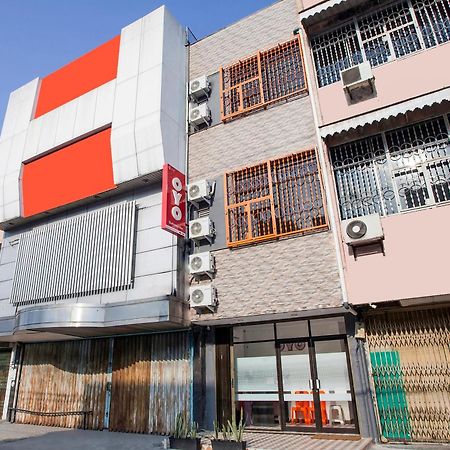 Oyo 2720 Sutomo Inn Medan Kültér fotó