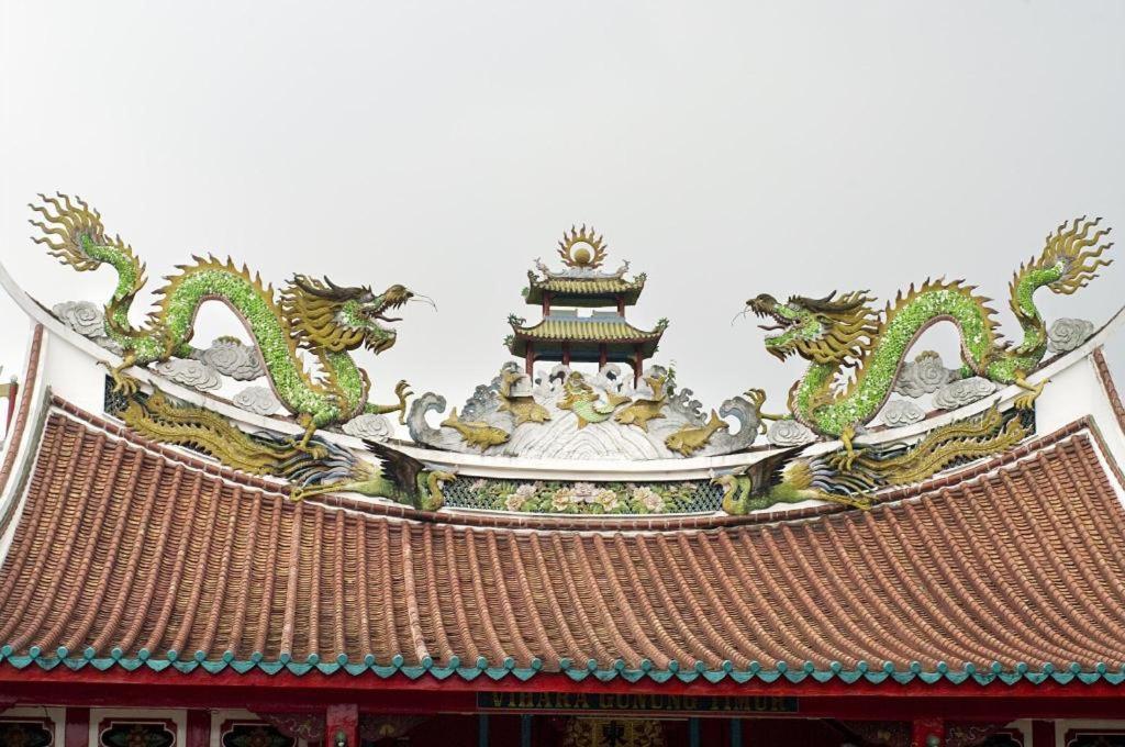 Oyo 2720 Sutomo Inn Medan Kültér fotó