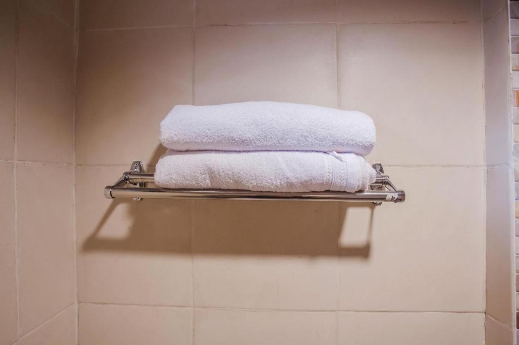Oyo 2720 Sutomo Inn Medan Kültér fotó