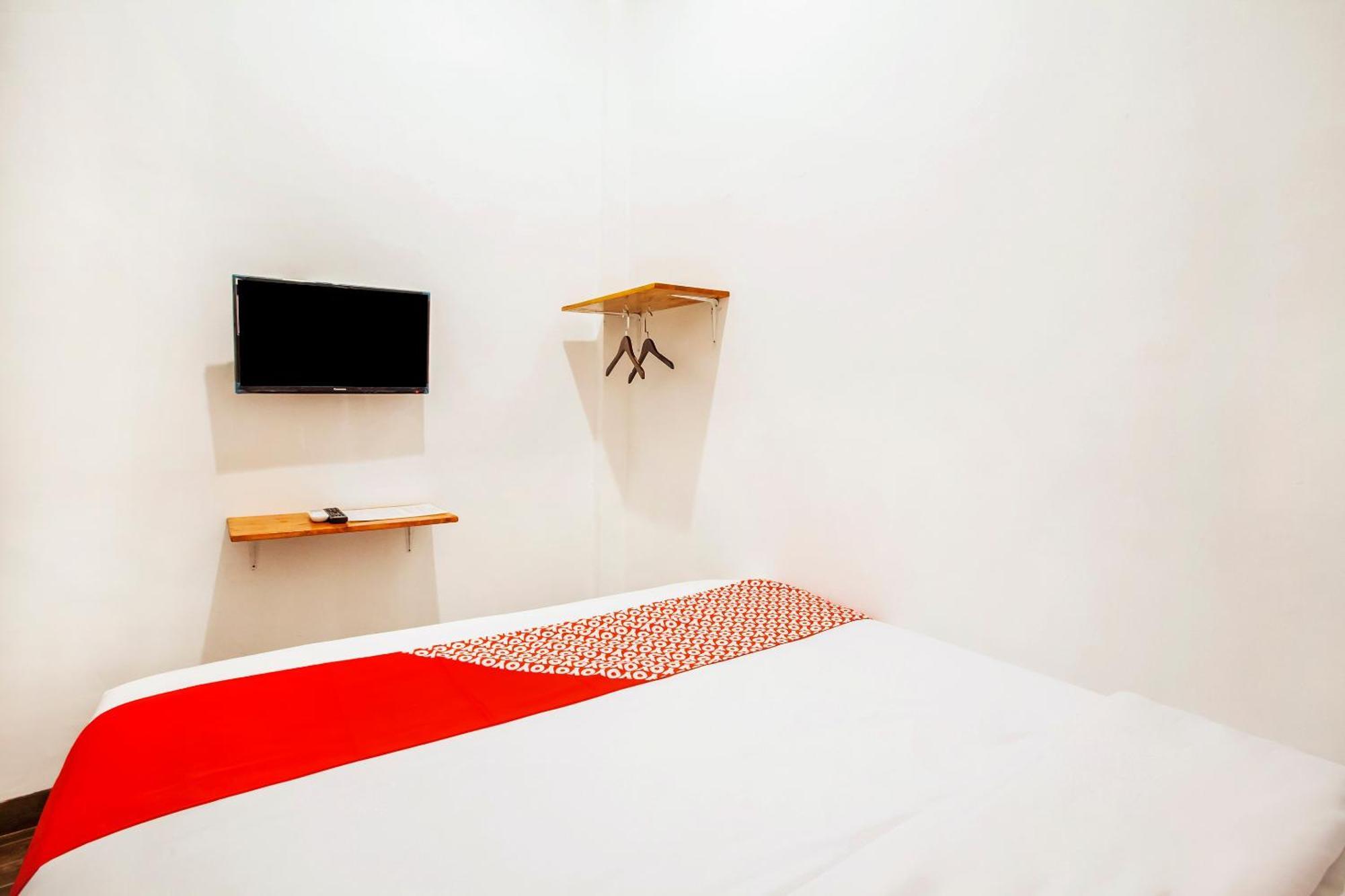 Oyo 2720 Sutomo Inn Medan Kültér fotó