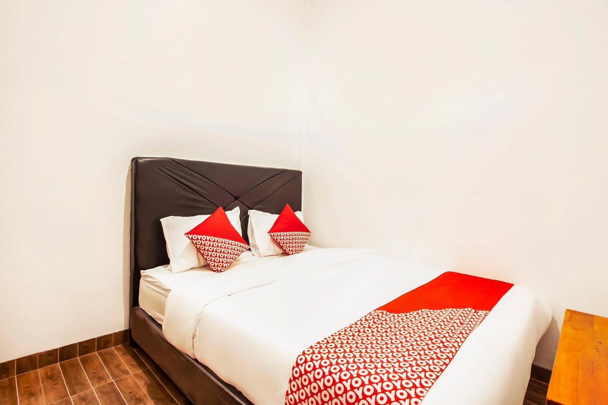 Oyo 2720 Sutomo Inn Medan Kültér fotó