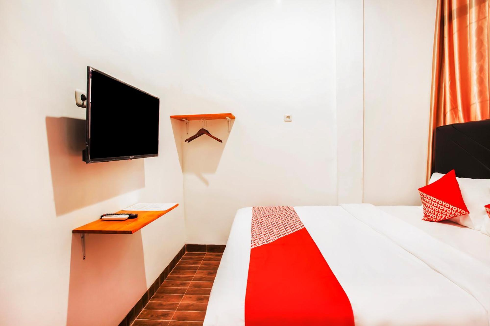 Oyo 2720 Sutomo Inn Medan Kültér fotó