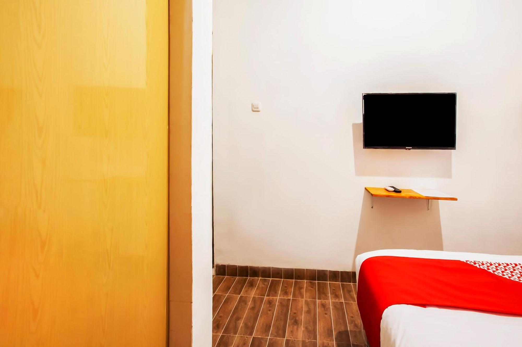 Oyo 2720 Sutomo Inn Medan Kültér fotó