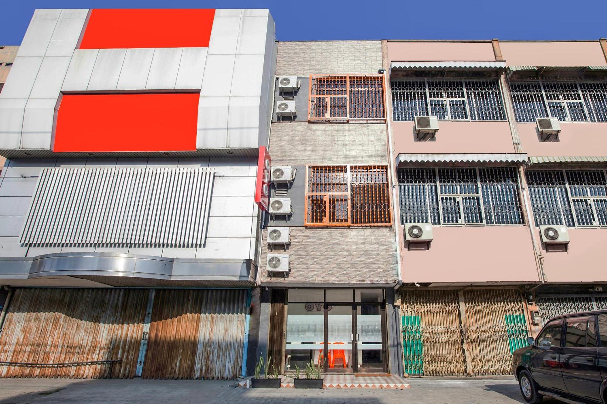 Oyo 2720 Sutomo Inn Medan Kültér fotó